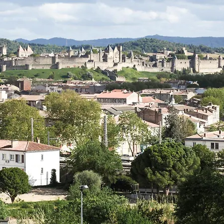 Apartment Avec Parking Vue Sur La Cite De Carcassonne
