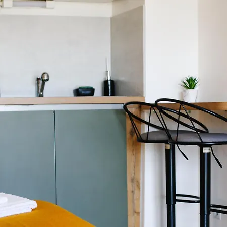 Avec Parking Vue Sur La Cité De Carcasona