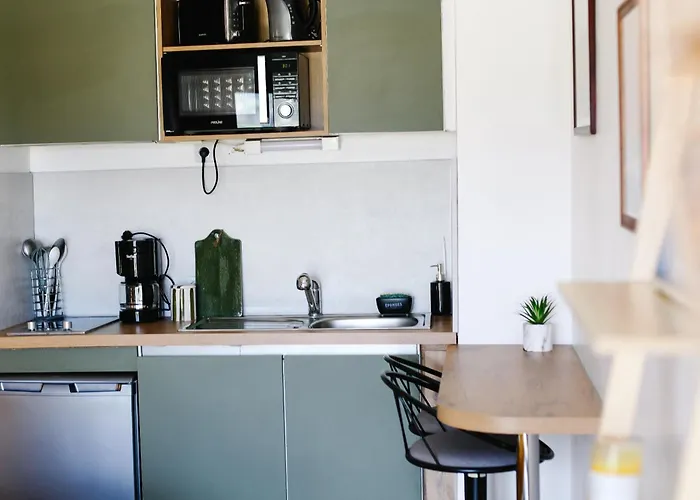 Avec Parking Vue Sur La Cite De Καρκασόν